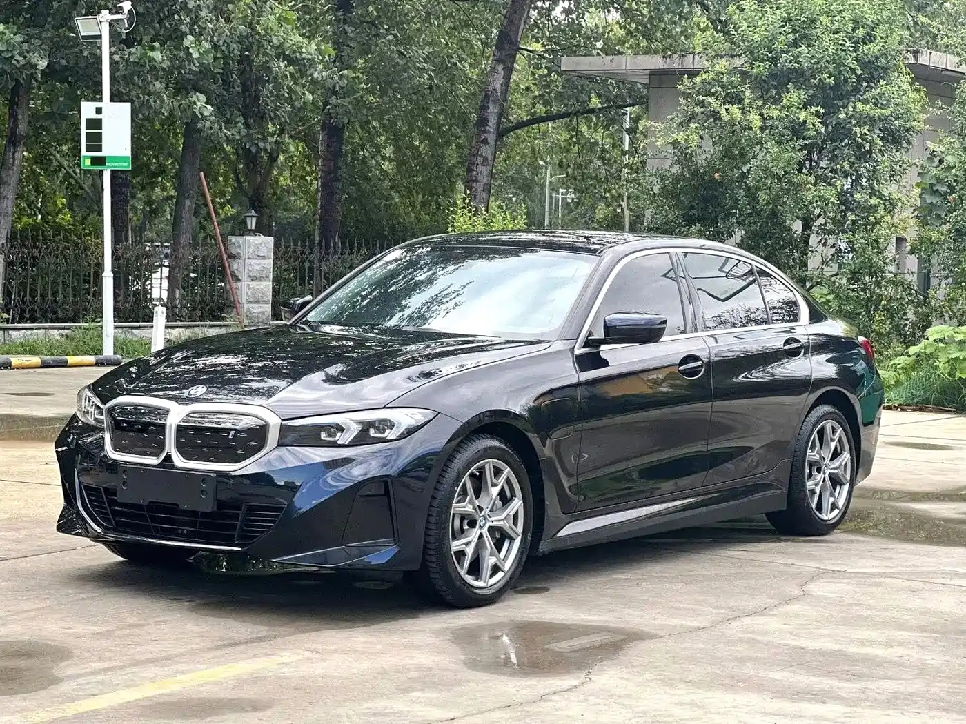 BMW i3 2024