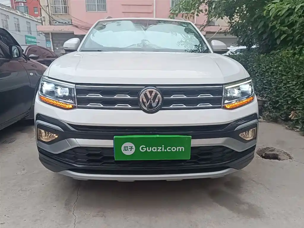 Volkswagen T-Cross 2019 1.5L Automatic Comfort Edition фото 3