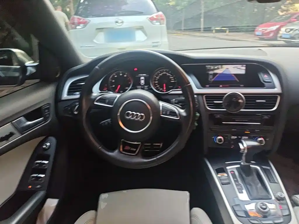 Photo 11 - Audi A5 (Import)