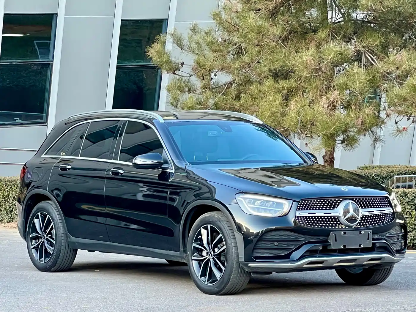 Mercedes-Benz GLC 2022 Model GLC 300 L 4MATIC Dynamic Edition фото 3