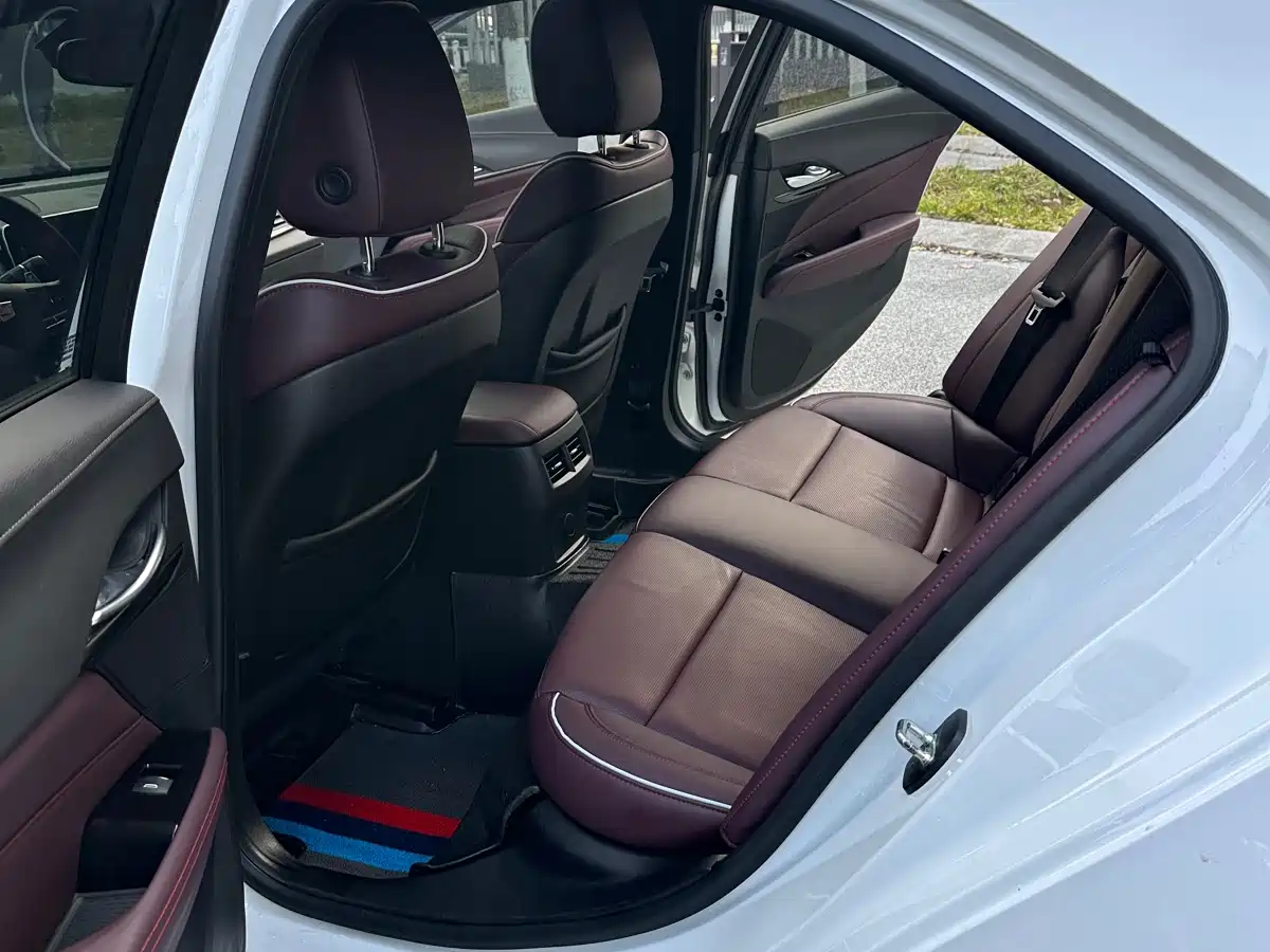 Cadillac CT4 2020 28T Elite фото 10