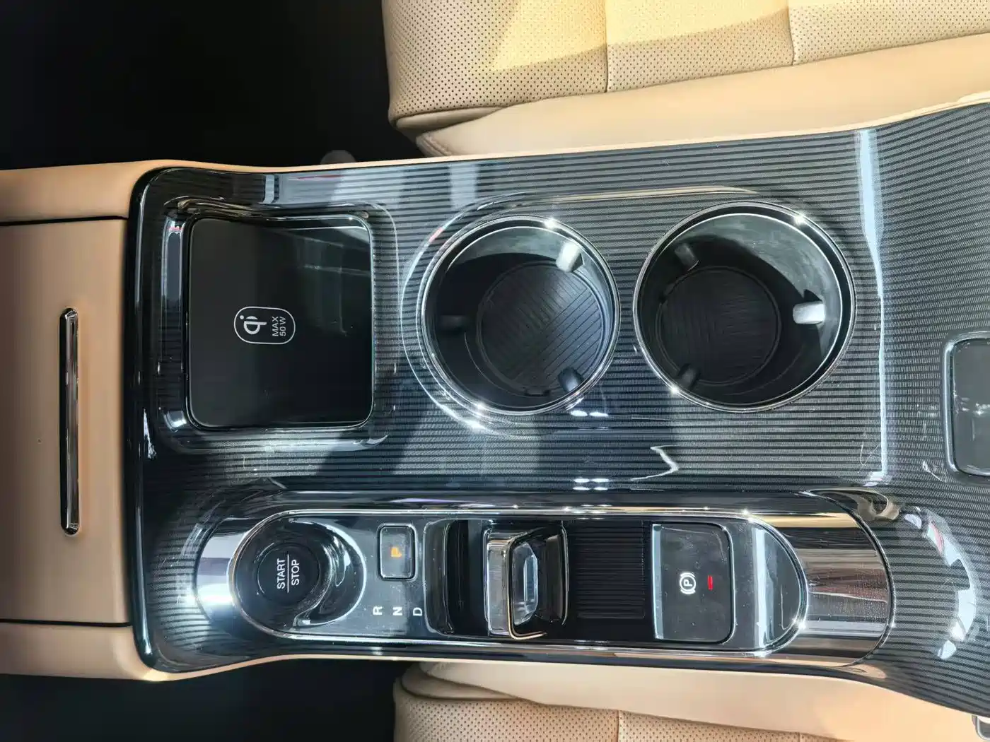 GAC Trumpchi Trumpchi E8 NEV 2024 Model 150km MAX+ фото 3