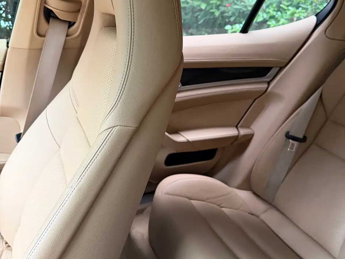 Porsche Panamera 2014 Panamera 3.0T фото 14