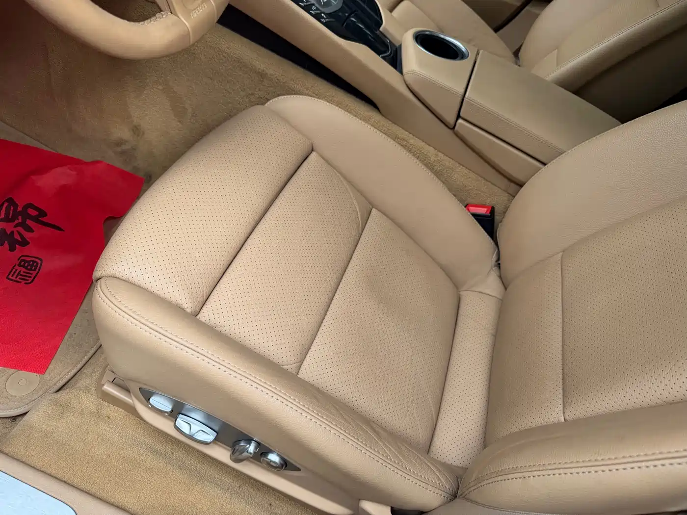 Porsche Panamera 2014 Panamera 3.0T фото 18