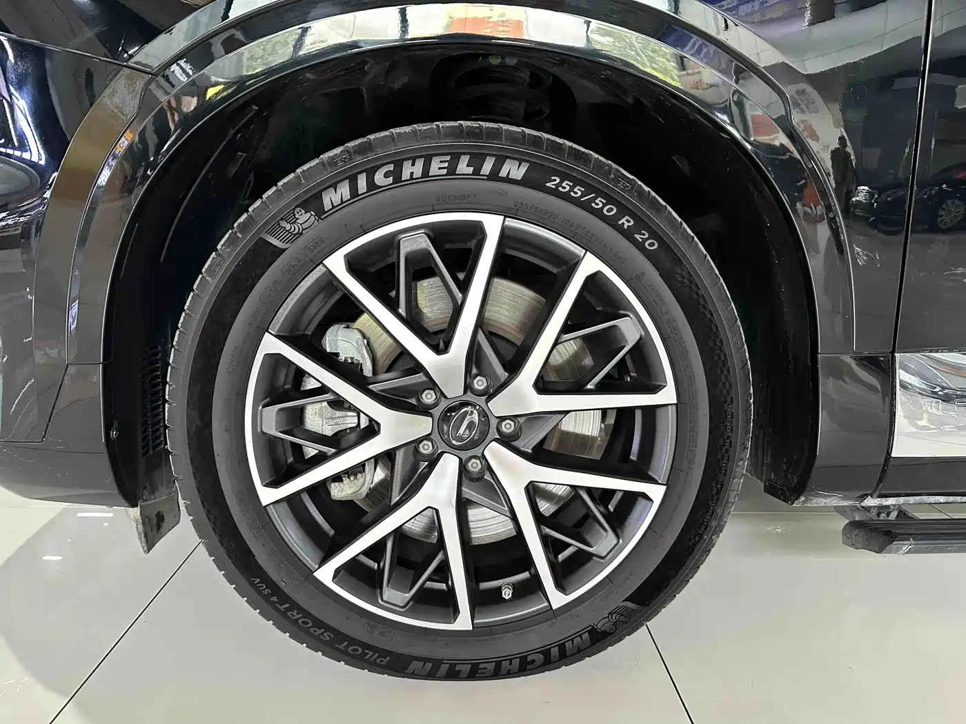 GAC Trumpchi Trumpchi ES9 2024 Model PHEV 143km Max фото 18