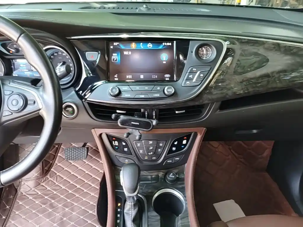 Фото 13 - Buick Envision Plus