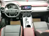 Фото 10 - Geely Coolray