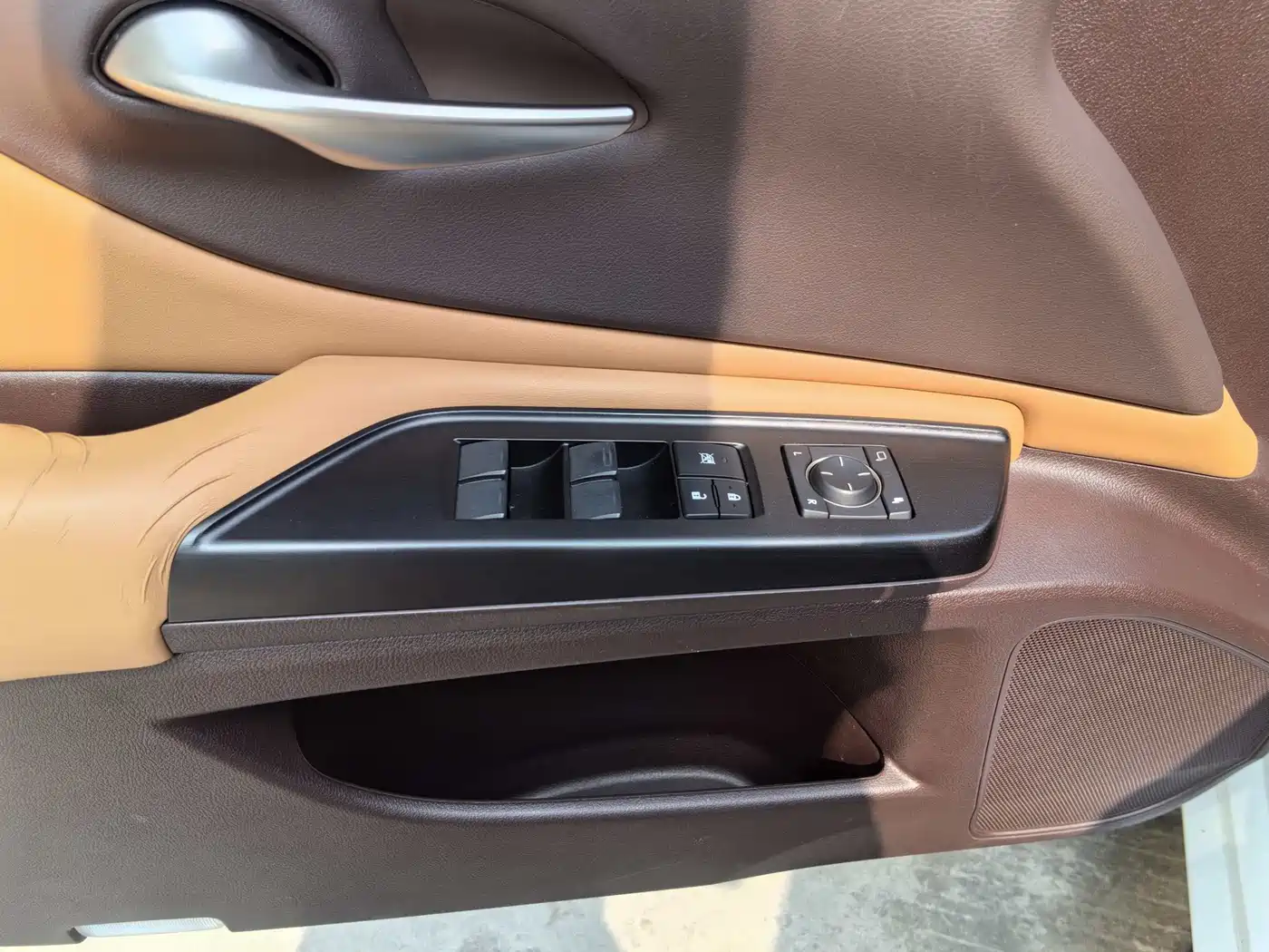 Lexus ES 2020 Model 300h Excellence Edition фото 14