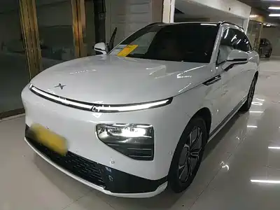 Xpeng G9