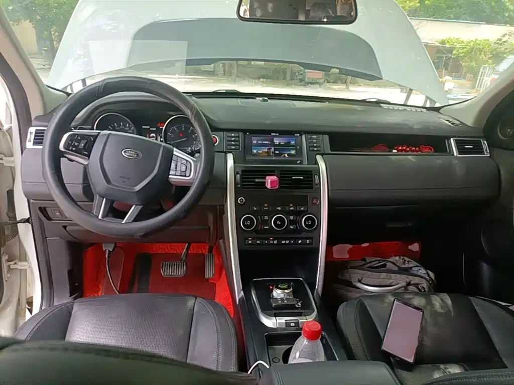 Land Rover Discovery Sport 2016 2.0T HSE фото 10