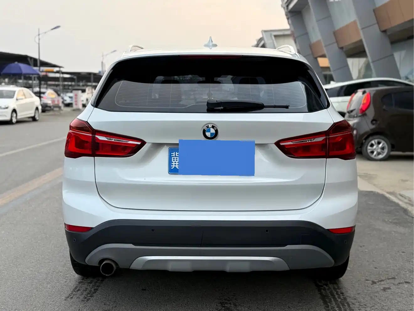 BMW X1 2018 sDrive18Li Premium Model фото 10