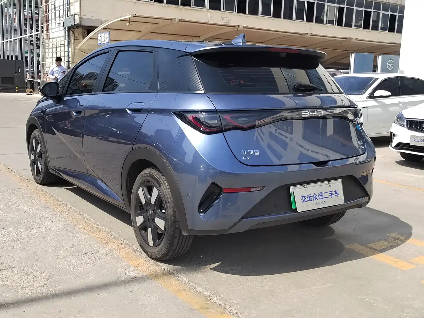 BYD Dolphin 2025 Smart Drive Edition 410km Fashion Version фото 8