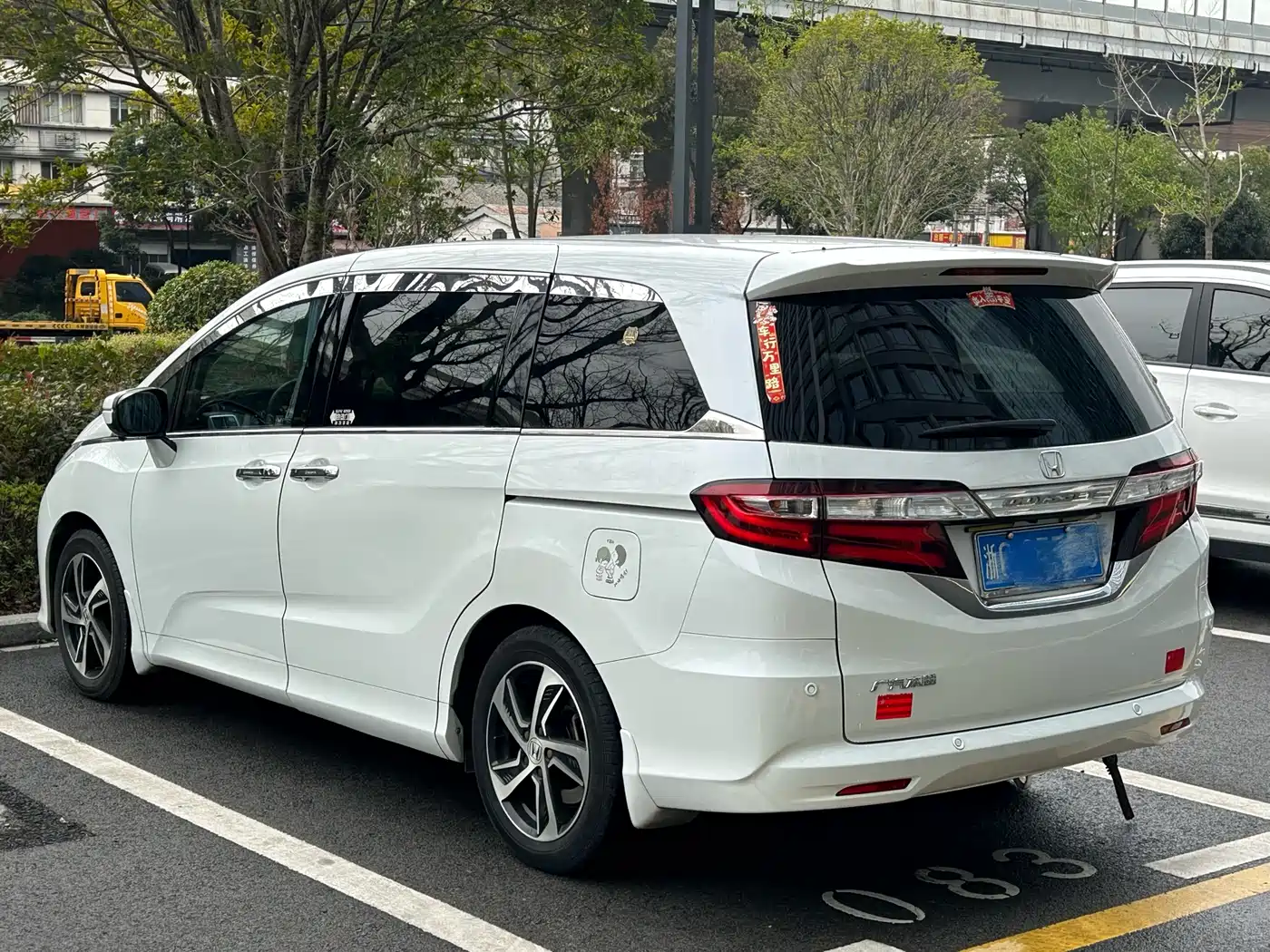 Photo 4 - Honda Odyssey