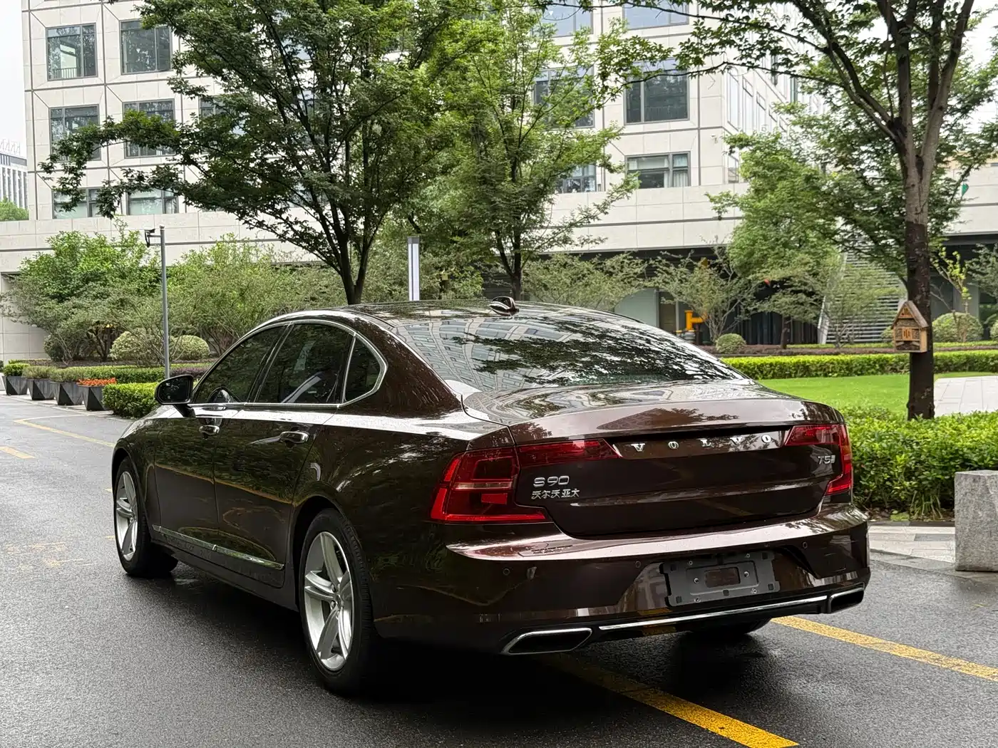 Фото 3 - Volvo S90