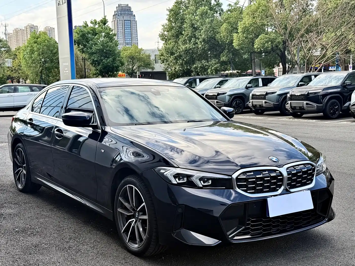BMW 3 Series 2023 325Li M Sport Package фото 3