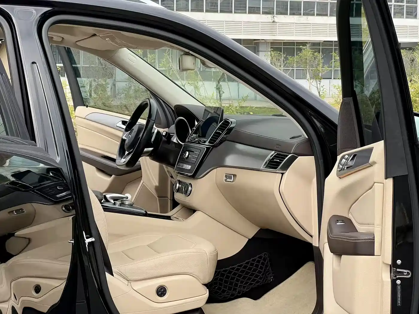 Mercedes-Benz GLE 2017 GLE 450 AMG 4MATIC фото 10