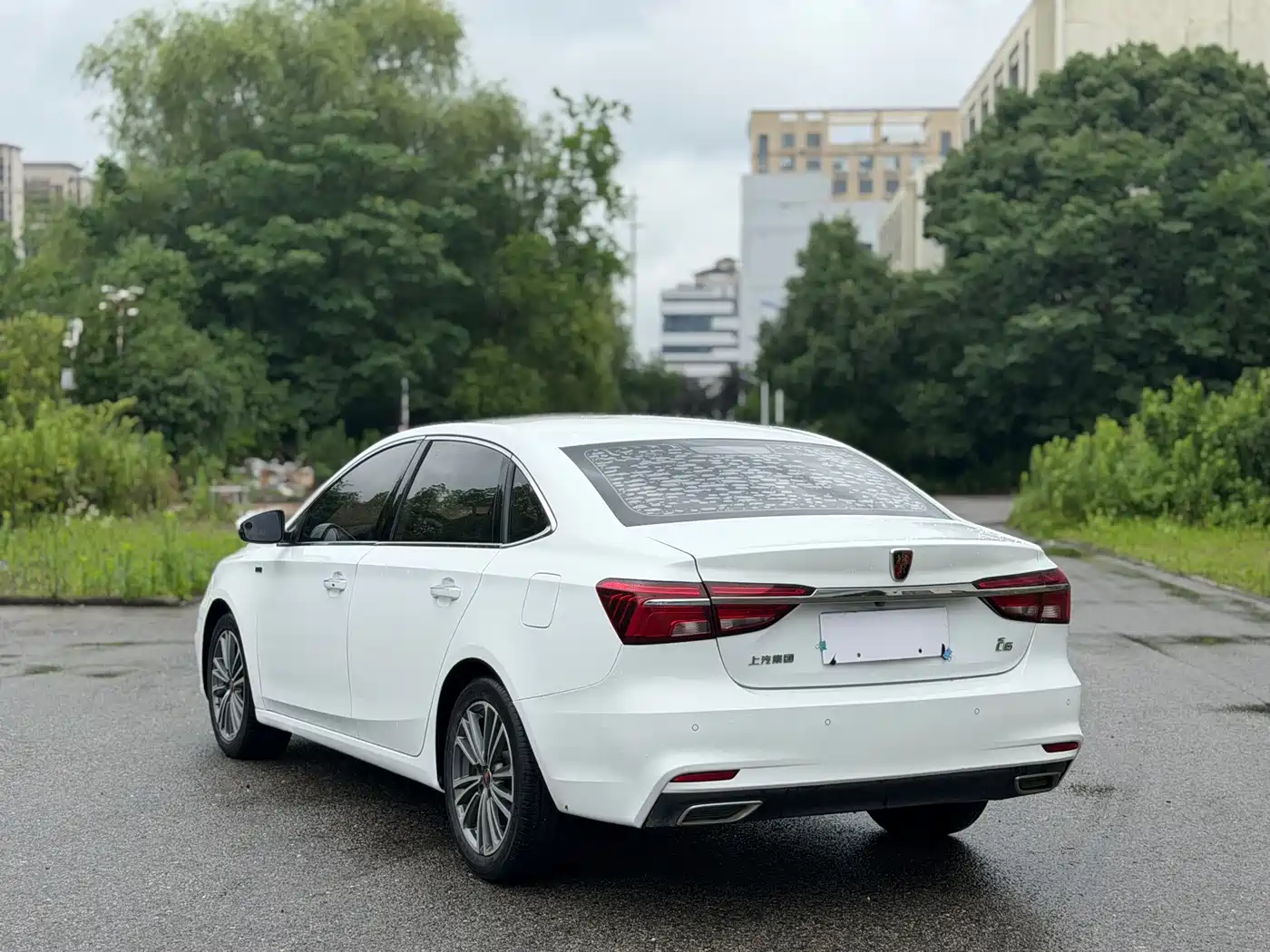 Roewe i6 2019 2019 PLUS 1.6L CVT 4G Connected Flagship Great Edition