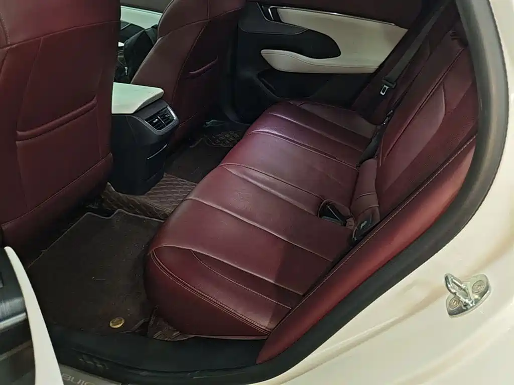 BUICK LACROSSE