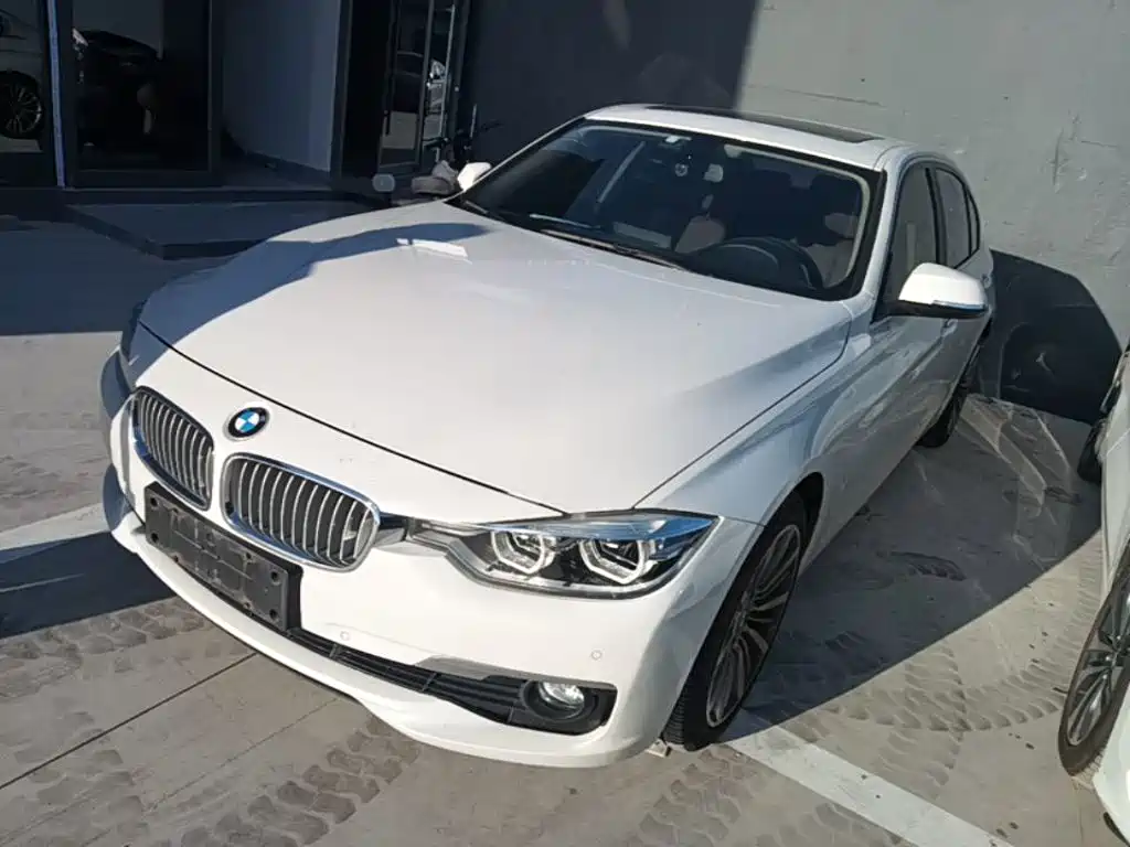 Фото 2 - BMW 3 Series