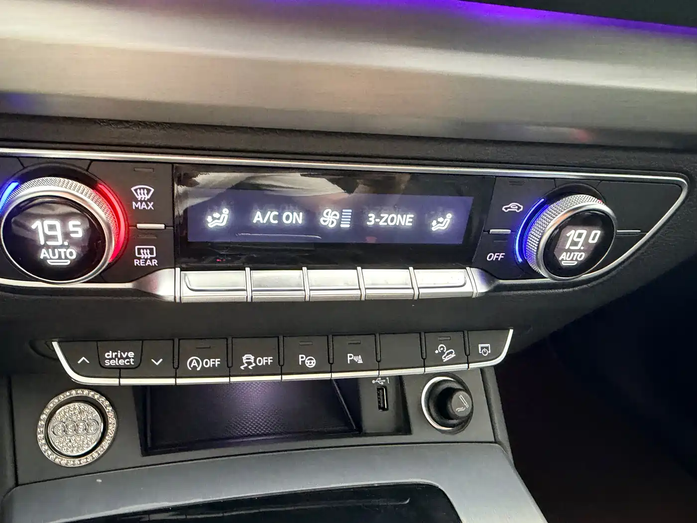 Audi Q5L Sportback 2021 40 TFSI Luxury фото 39