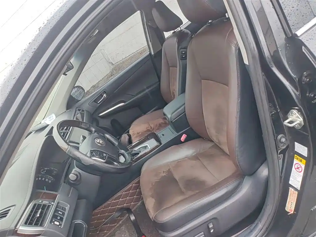 Toyota Camry 2016 2.0G 10th Anniversary Luxury Edition фото 15