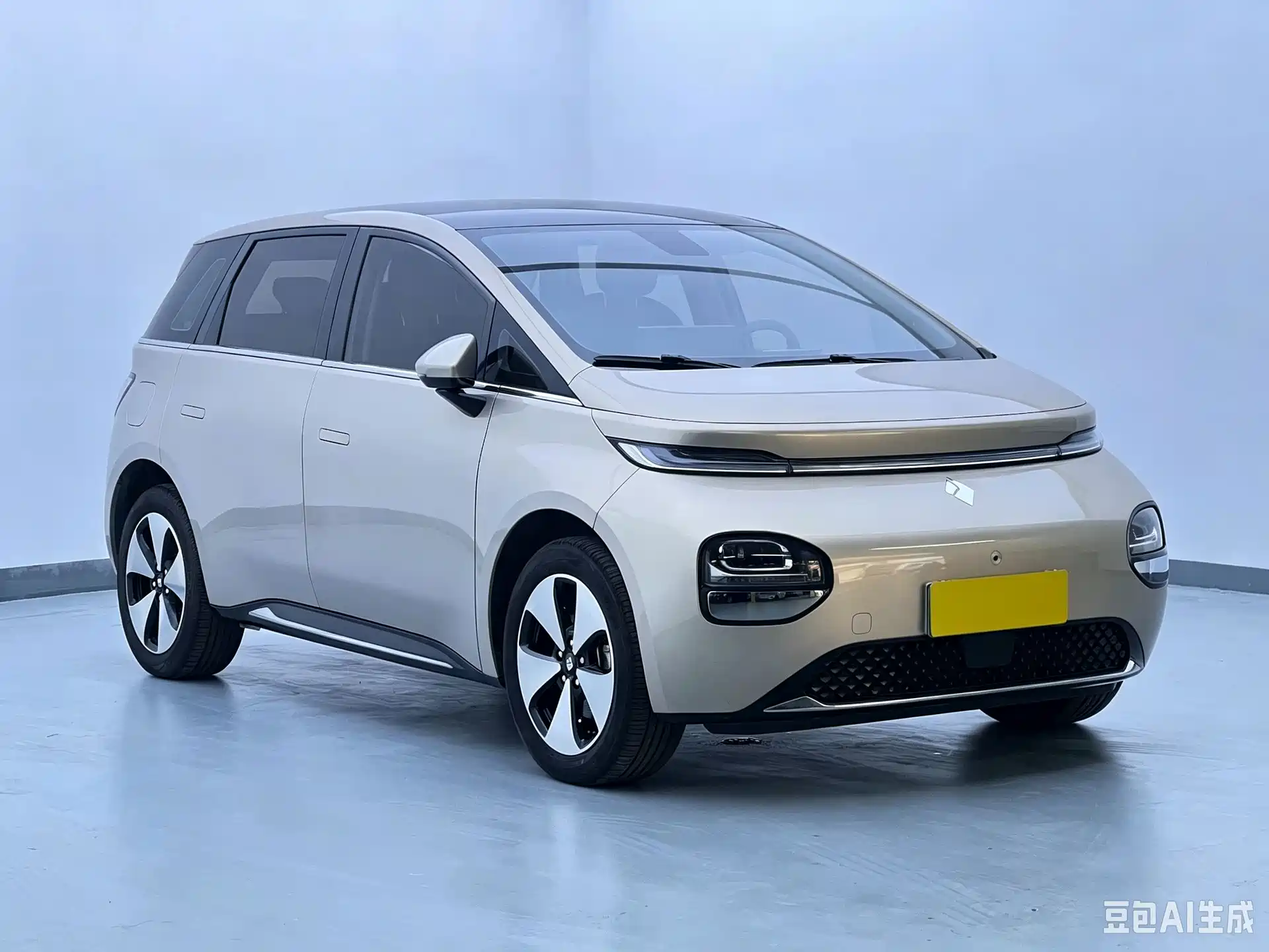Фото 3 - Baojun Cloud