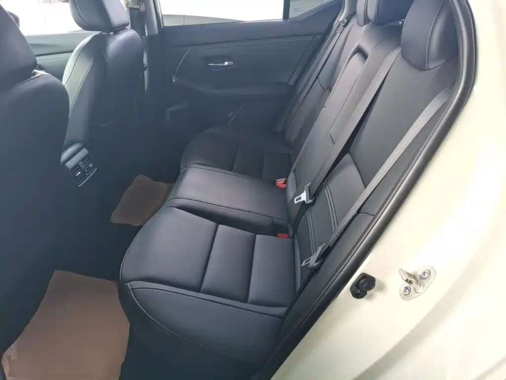 Nissan SYLPHY, миниатюра 17