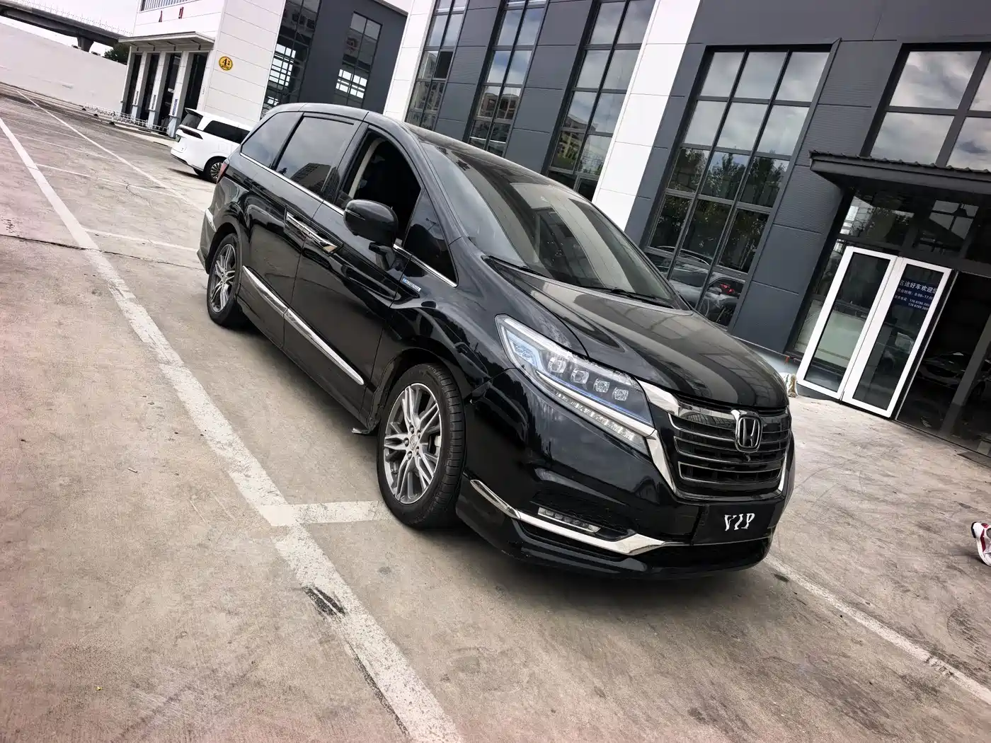 صورة 6 - Honda Elysion