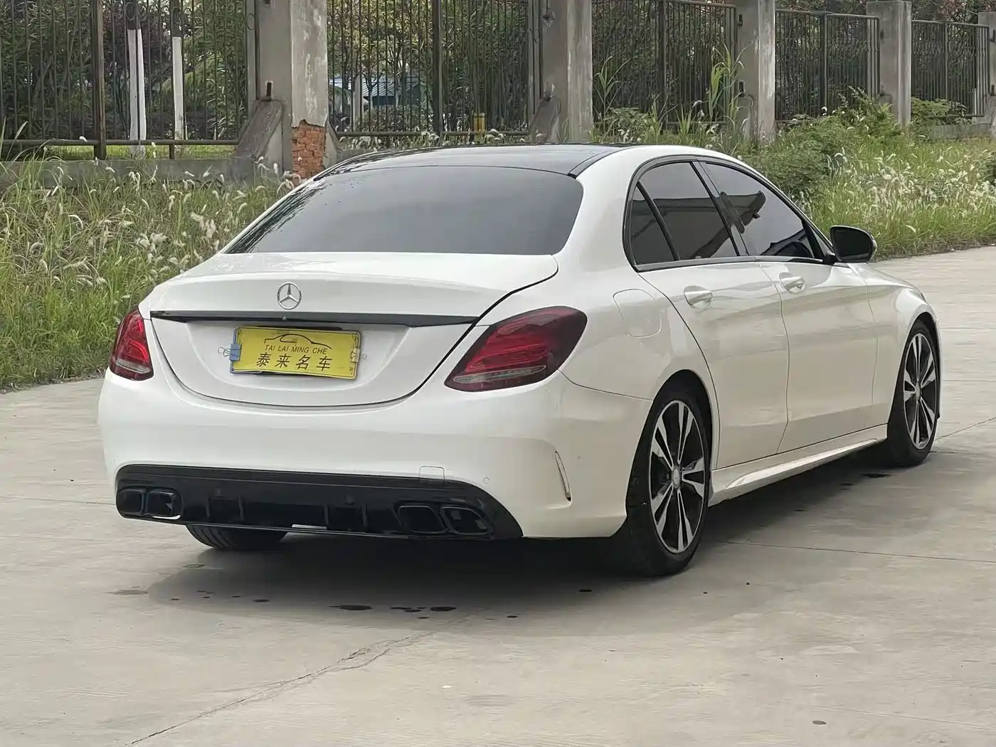 Mercedes-Benz C-Class 2015 C 200 Sport Edition 4MATIC фото 9