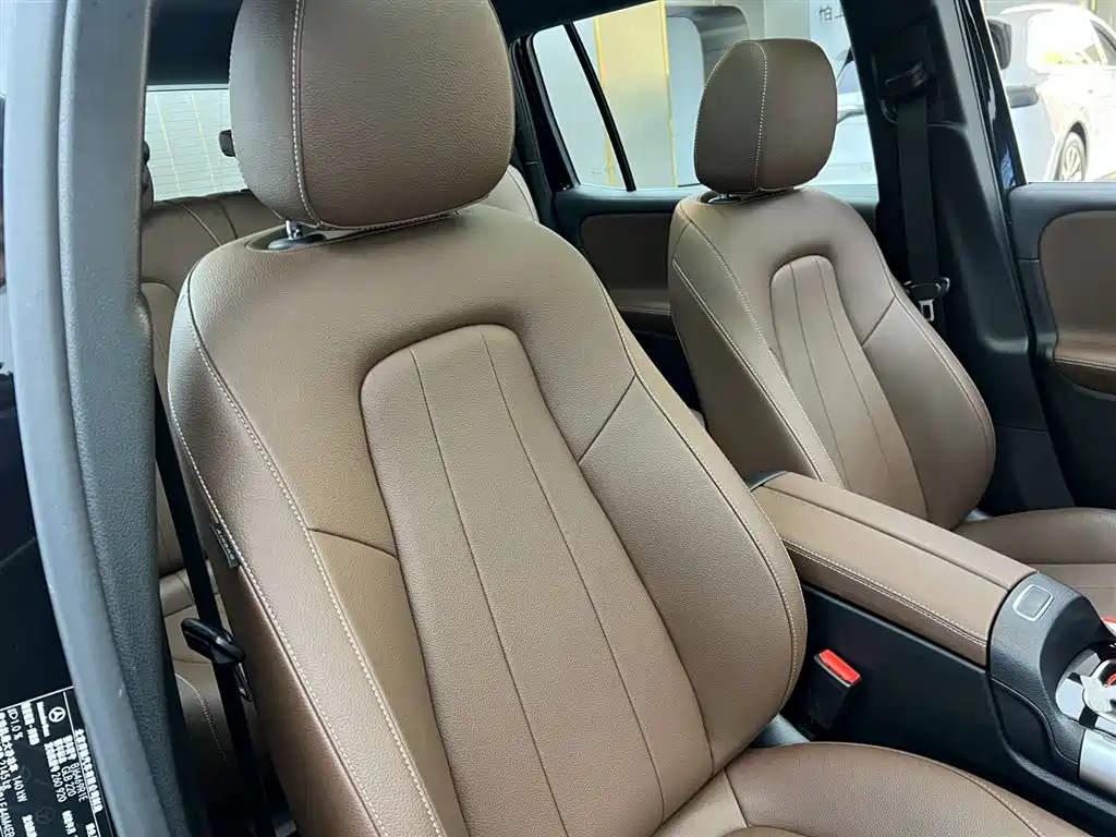Mercedes-Benz GLB 2024 Facelift GLB 220 Dynamic фото 20