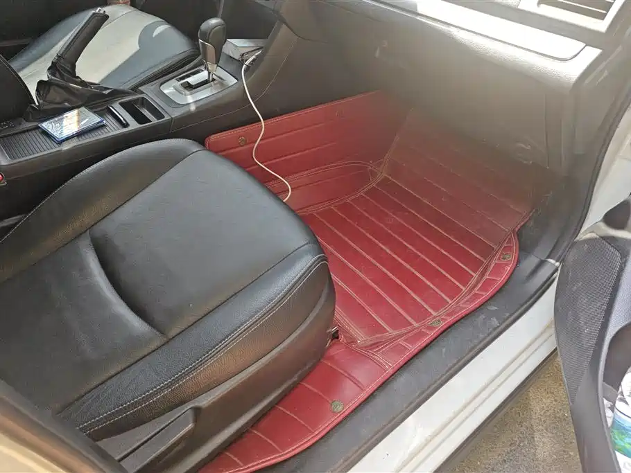 Subaru XV 2014 2.0i Luxury фото 8