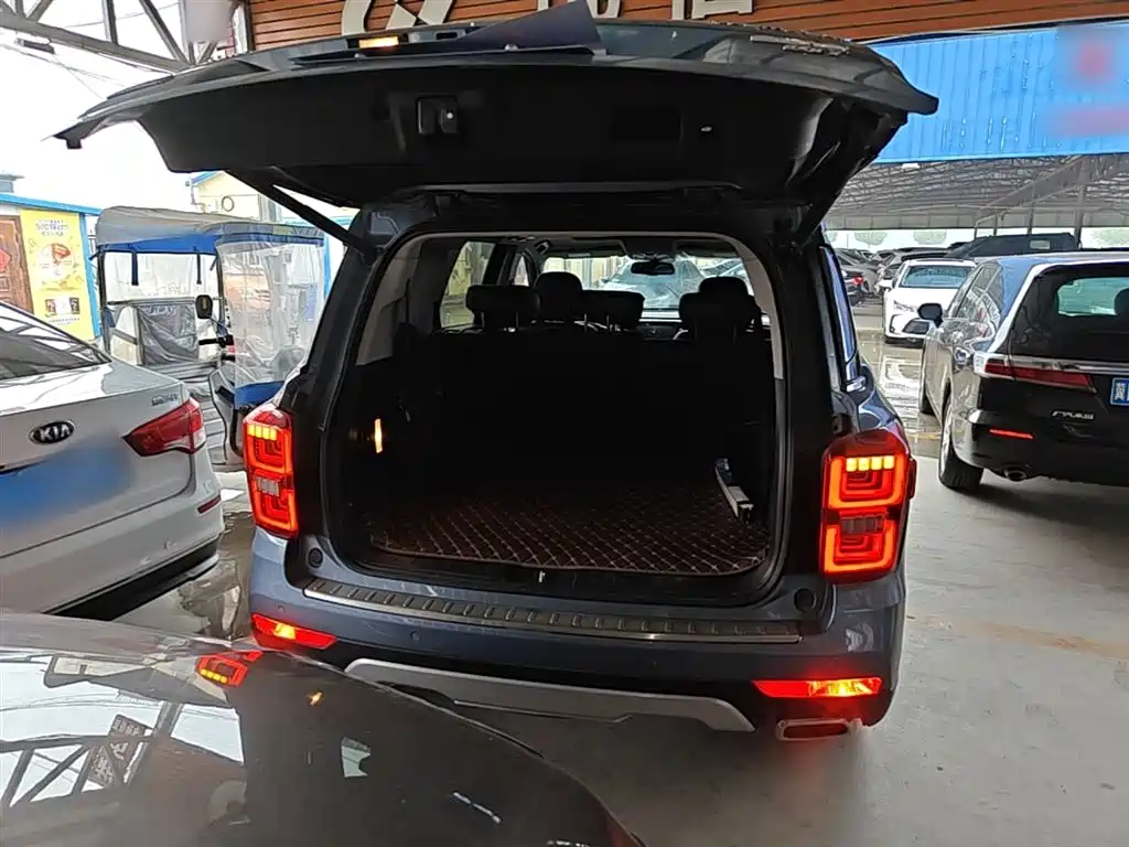 GAC Trumpchi Trumpchi GS8 2017 320T AWD Luxury Smart Connect (7-Seater) фото 19