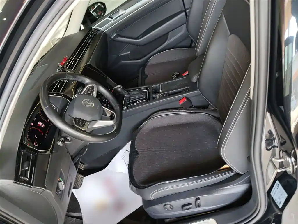 Volkswagen Magotan 2020 380TSI DSG Luxury фото 11