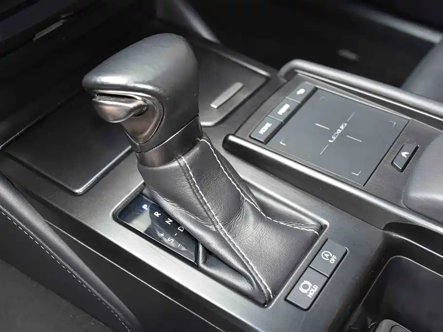 Lexus ES 2018 200 Excellence Edition China V фото 9