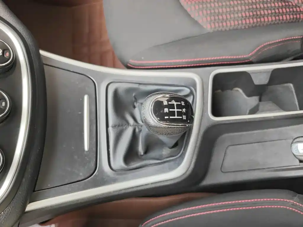 Baojun 560 2015 2015 1.8L Manual Comfort