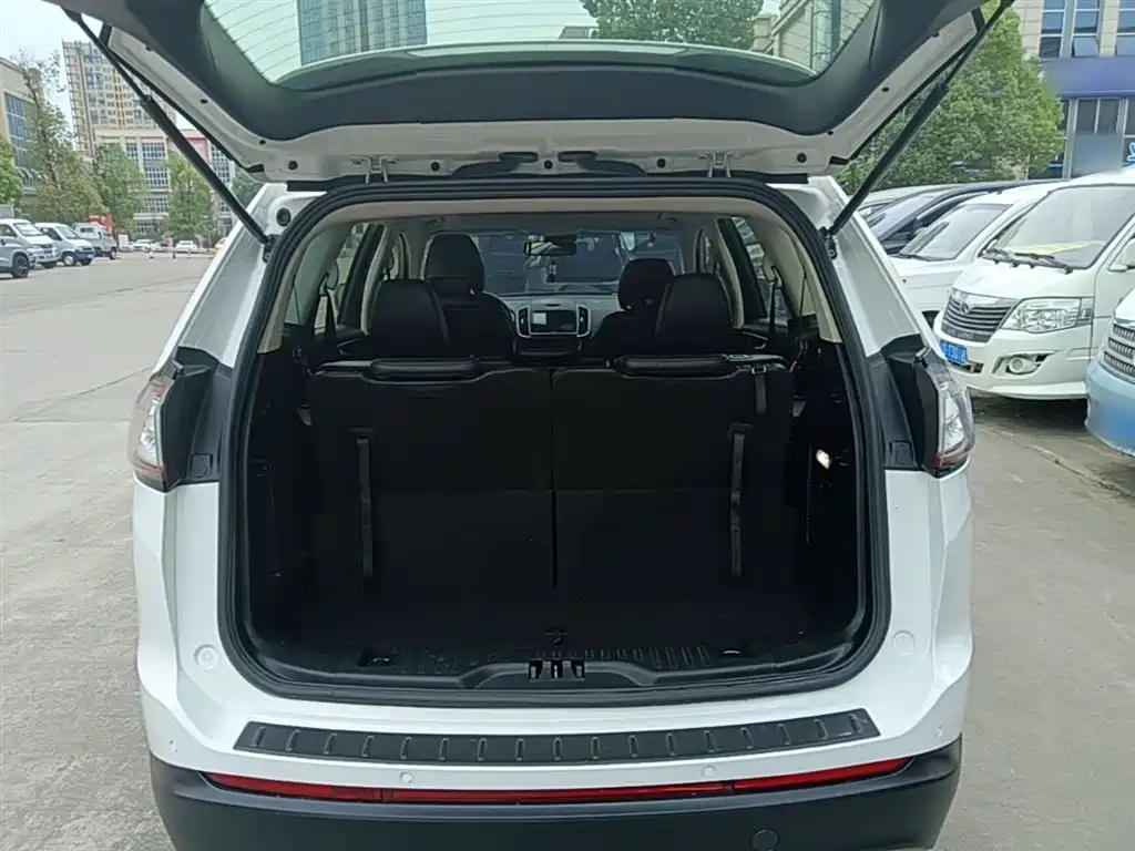 Ford Edge 2019 2018 EcoBoost 245 FWD Platinum 7-seater China V