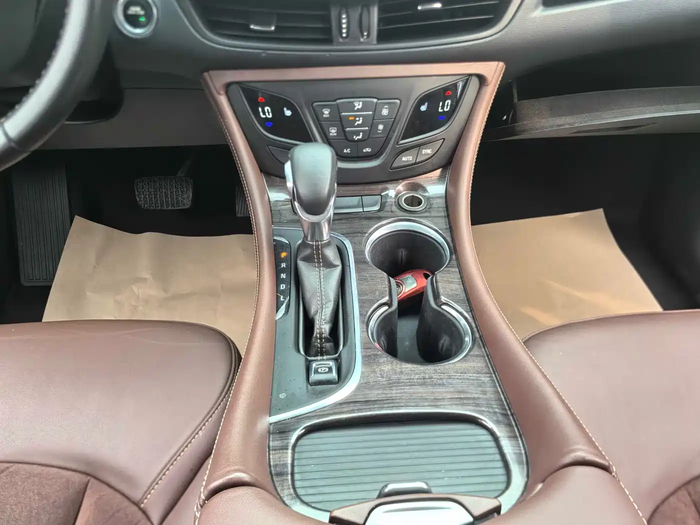 Buick Envision Plus 2017 20T FWD Elite фото 10