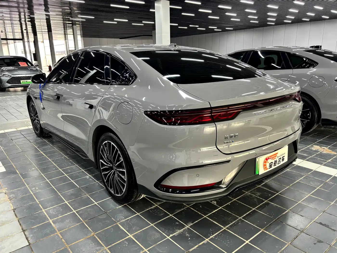 BYD Han 2025 DM-i 125KM LiDAR Smart Driving фото 14