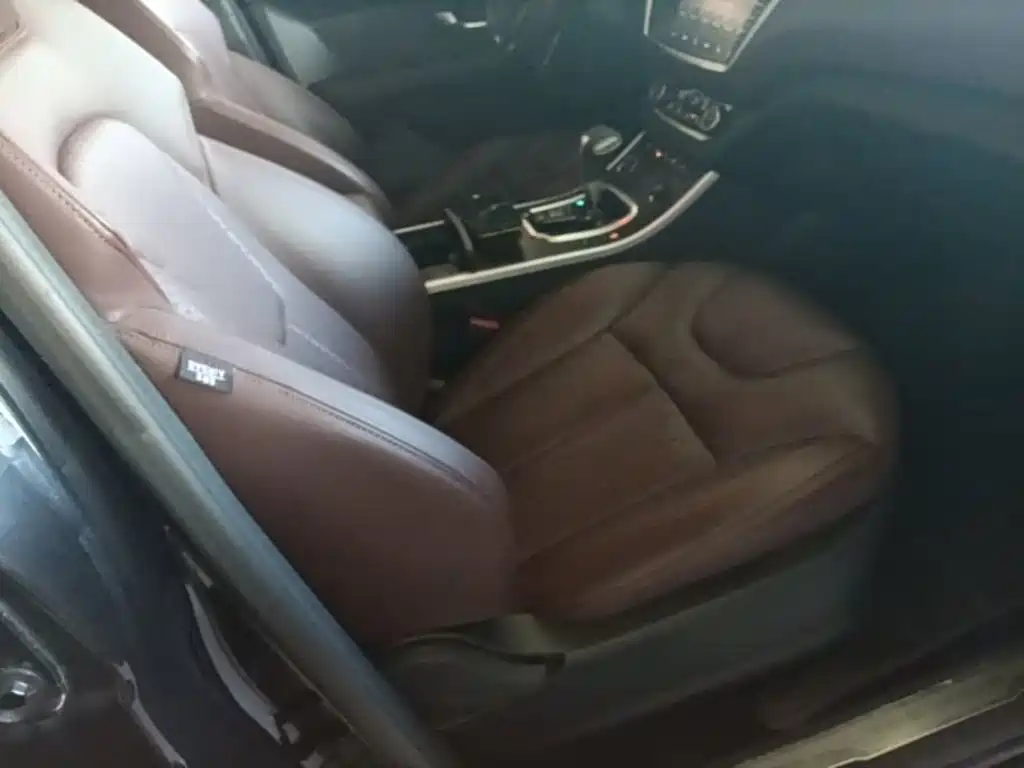 Landwind X7 2017 2015 2.0T Panorama Premium