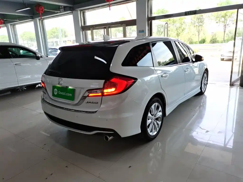Honda Jade 2019 2017 1.8L Automatic Comfort Edition 5-seater