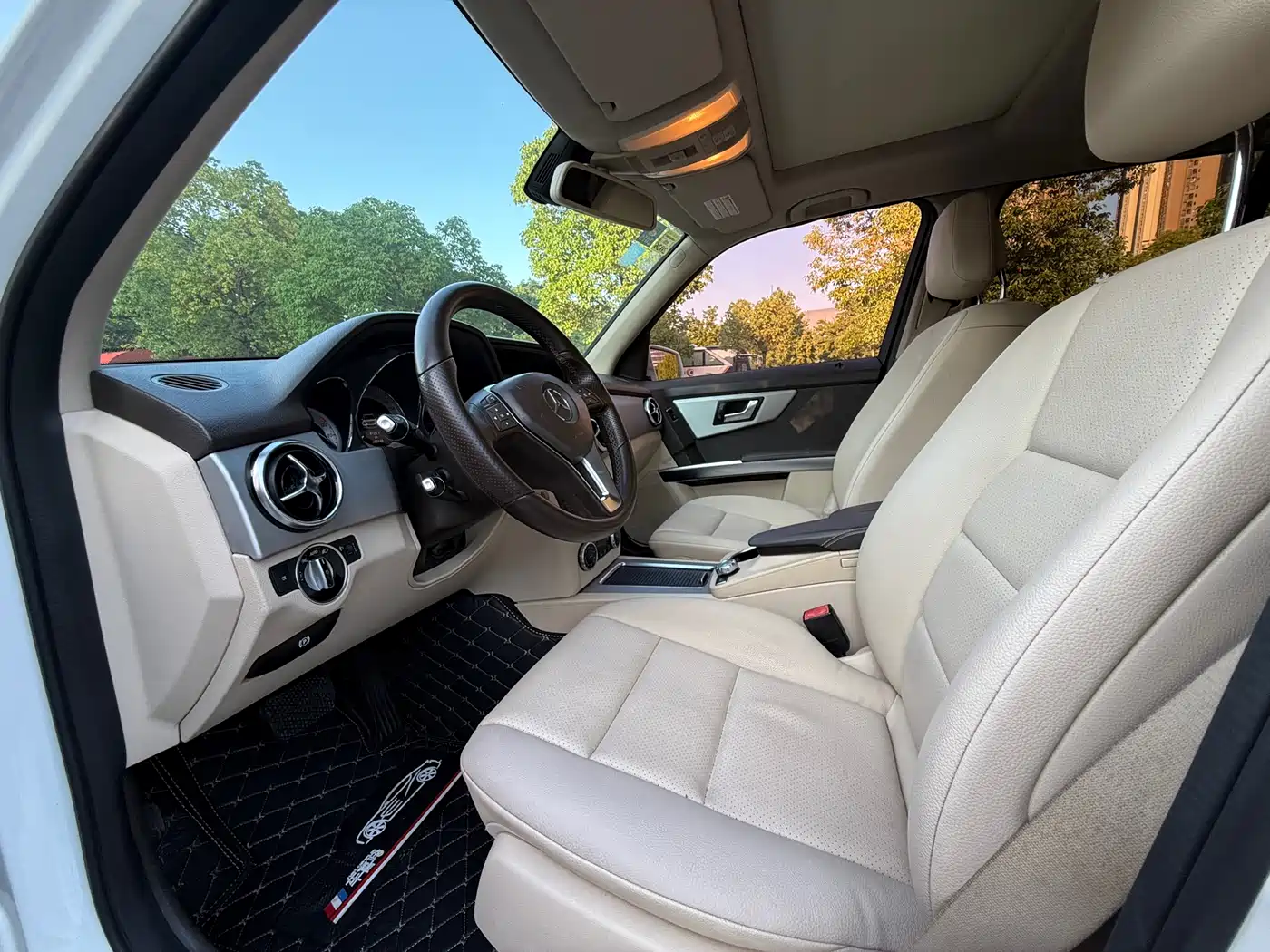 Mercedes-Benz GLK-Class 2013 GLK 300 4MATIC Dynamic Sunroof фото 4