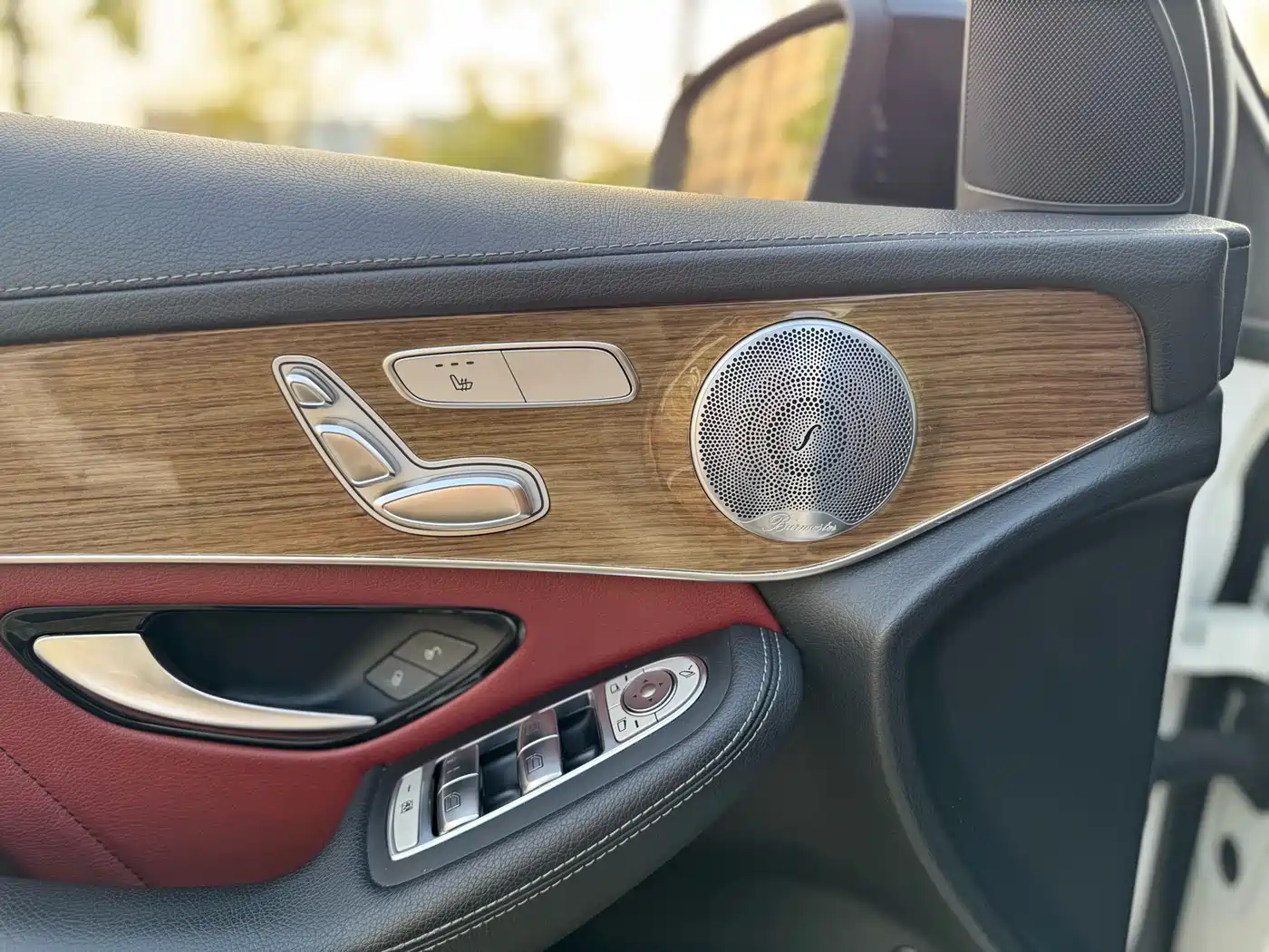 Mercedes-Benz GLC Coupe 2019 GLC 260 4MATIC Coupe SUV фото 10