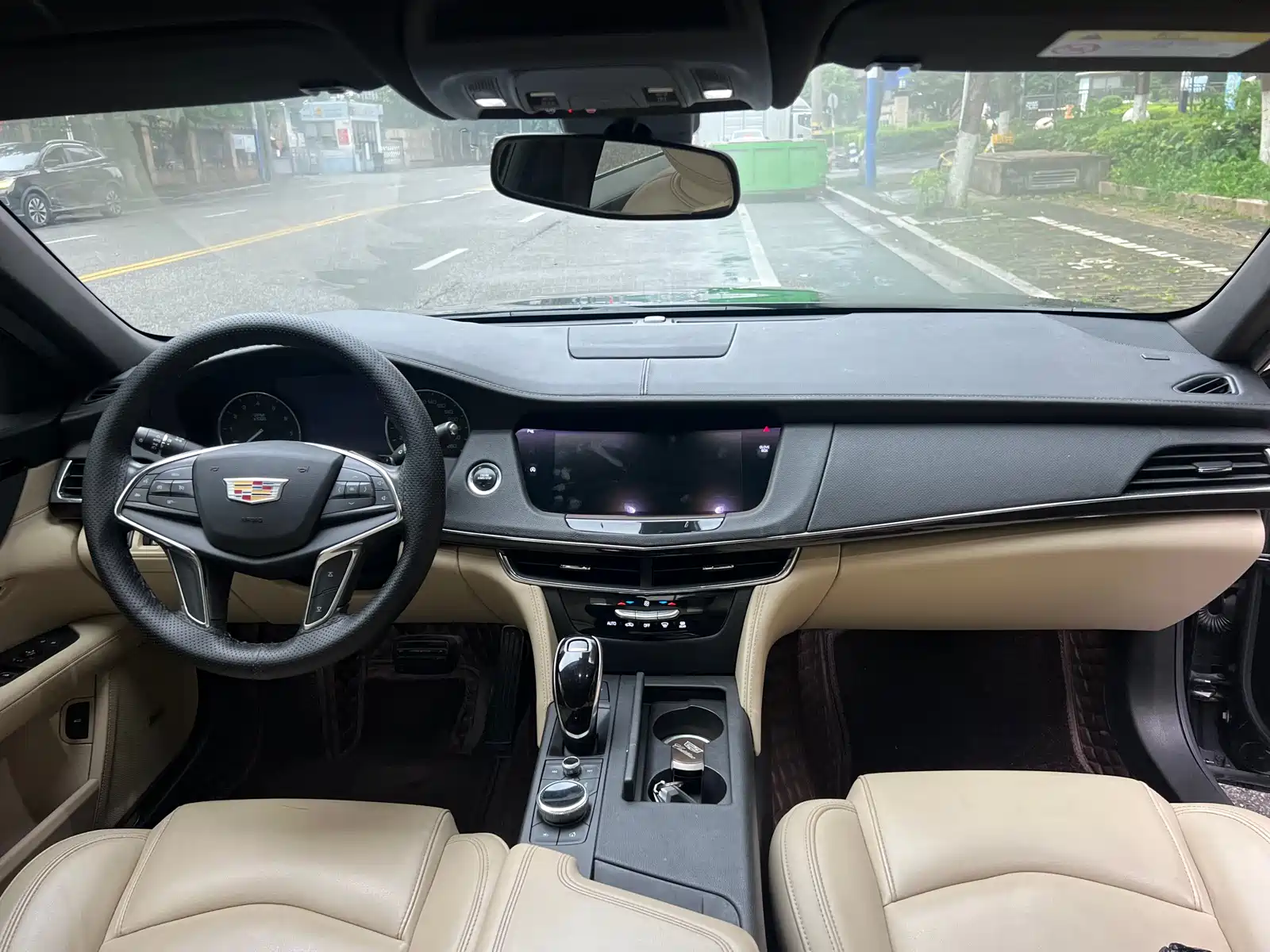 Фото 27 - Cadillac CT6