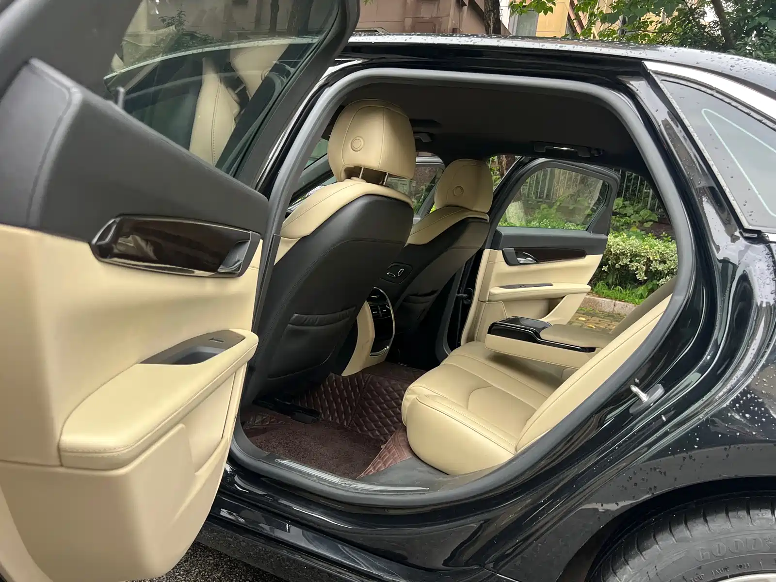 Фото 20 - Cadillac CT6