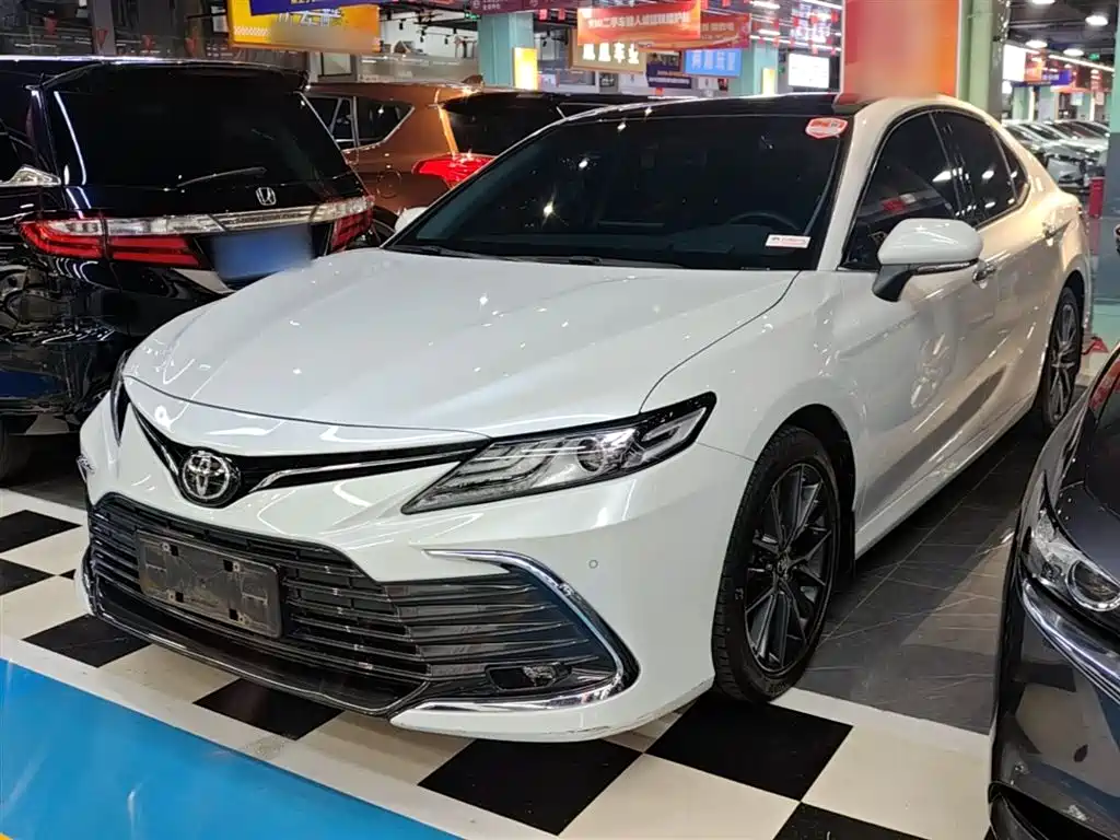 Toyota Camry 2021 2.5G Luxury Edition