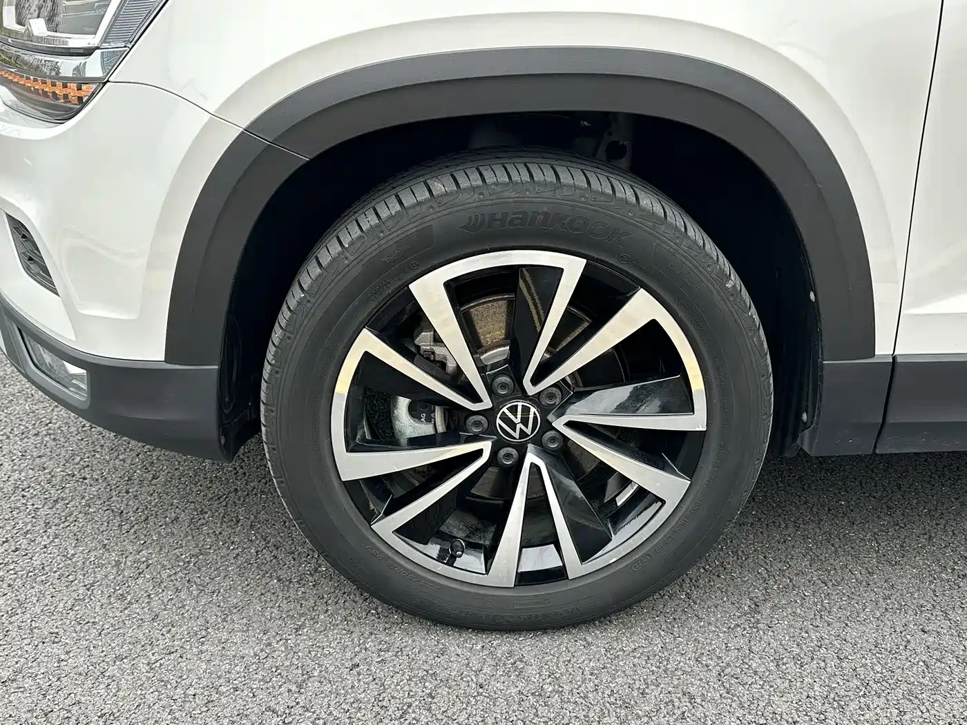 Volkswagen Tharu 2022 280TSI FWD Luxury Edition фото 13