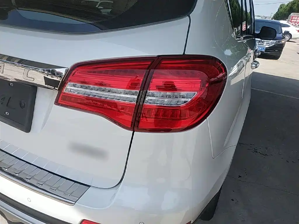Haval H8 2017 2.0T Gasoline 2WD Enjoyment фото 8