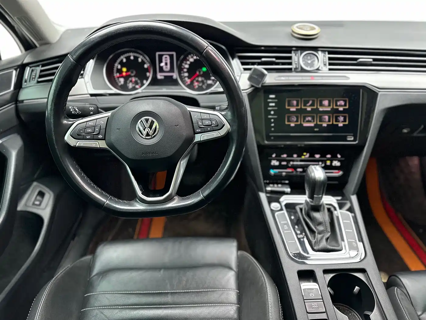 Volkswagen Magotan 2020 330TSI DSG Leading фото 6