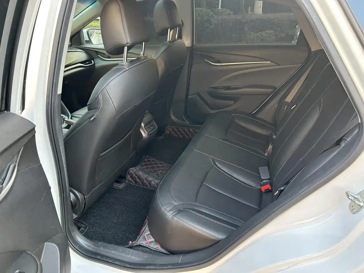 Фото 11 - Buick Excelle