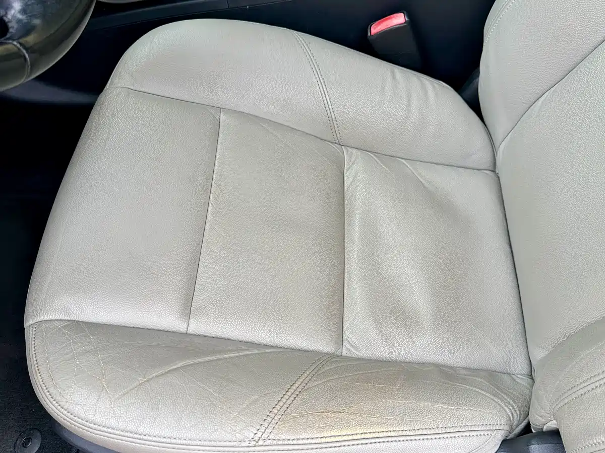 Volvo C30 2013 2013 2.0L Dynamic Edition